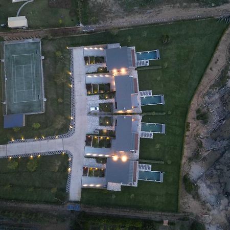 Real Life Homes Luxurious Seafront Villas Each With Their Own Private Pools Korakokhórion Extérieur photo