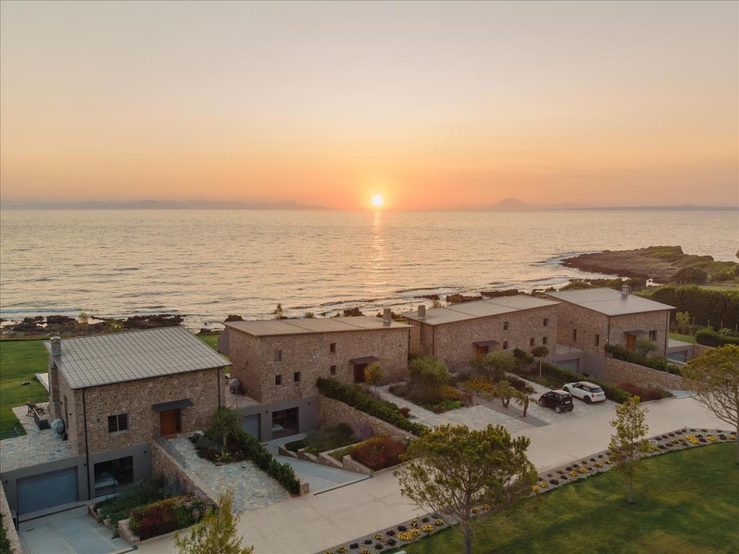 Real Life Homes Luxurious Seafront Villas Each With Their Own Private Pools Korakokhórion Extérieur photo