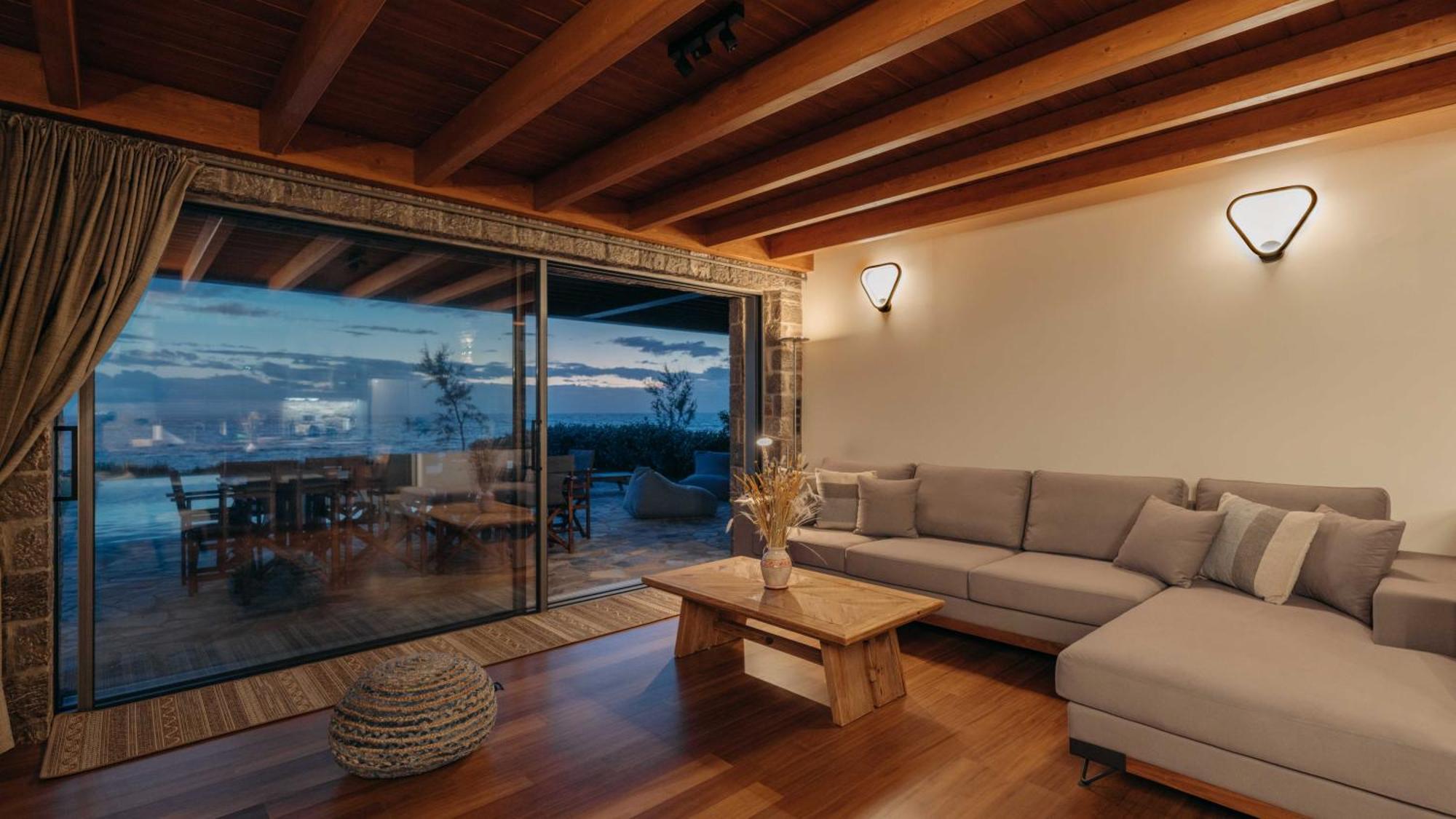 Real Life Homes Luxurious Seafront Villas Each With Their Own Private Pools Korakokhórion Extérieur photo
