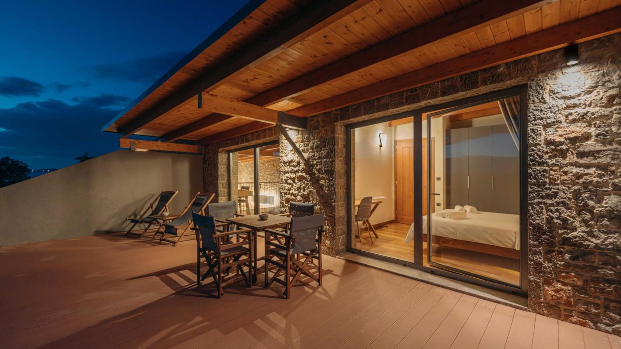 Real Life Homes Luxurious Seafront Villas Each With Their Own Private Pools Korakokhórion Extérieur photo