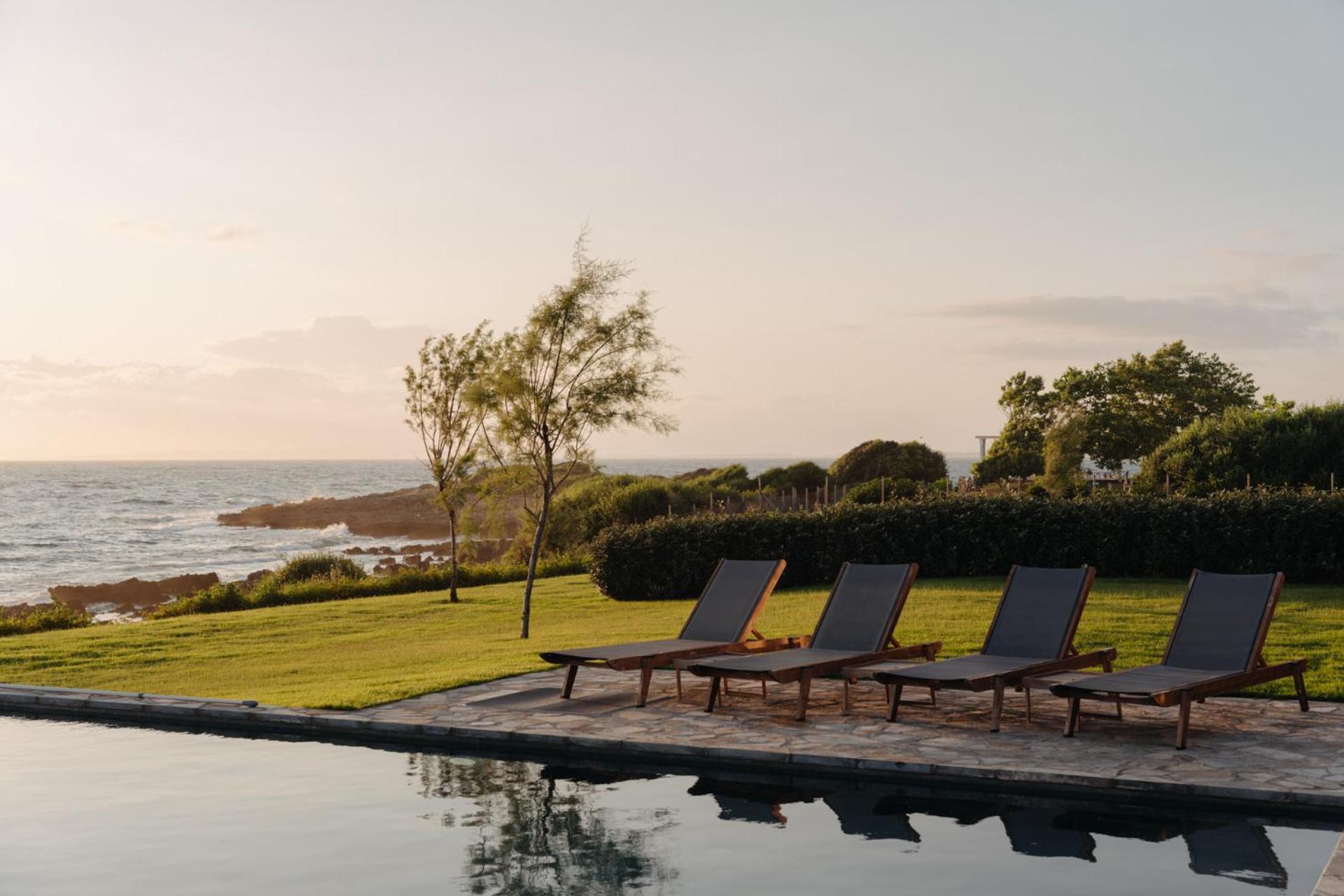 Real Life Homes Luxurious Seafront Villas Each With Their Own Private Pools Korakokhórion Extérieur photo