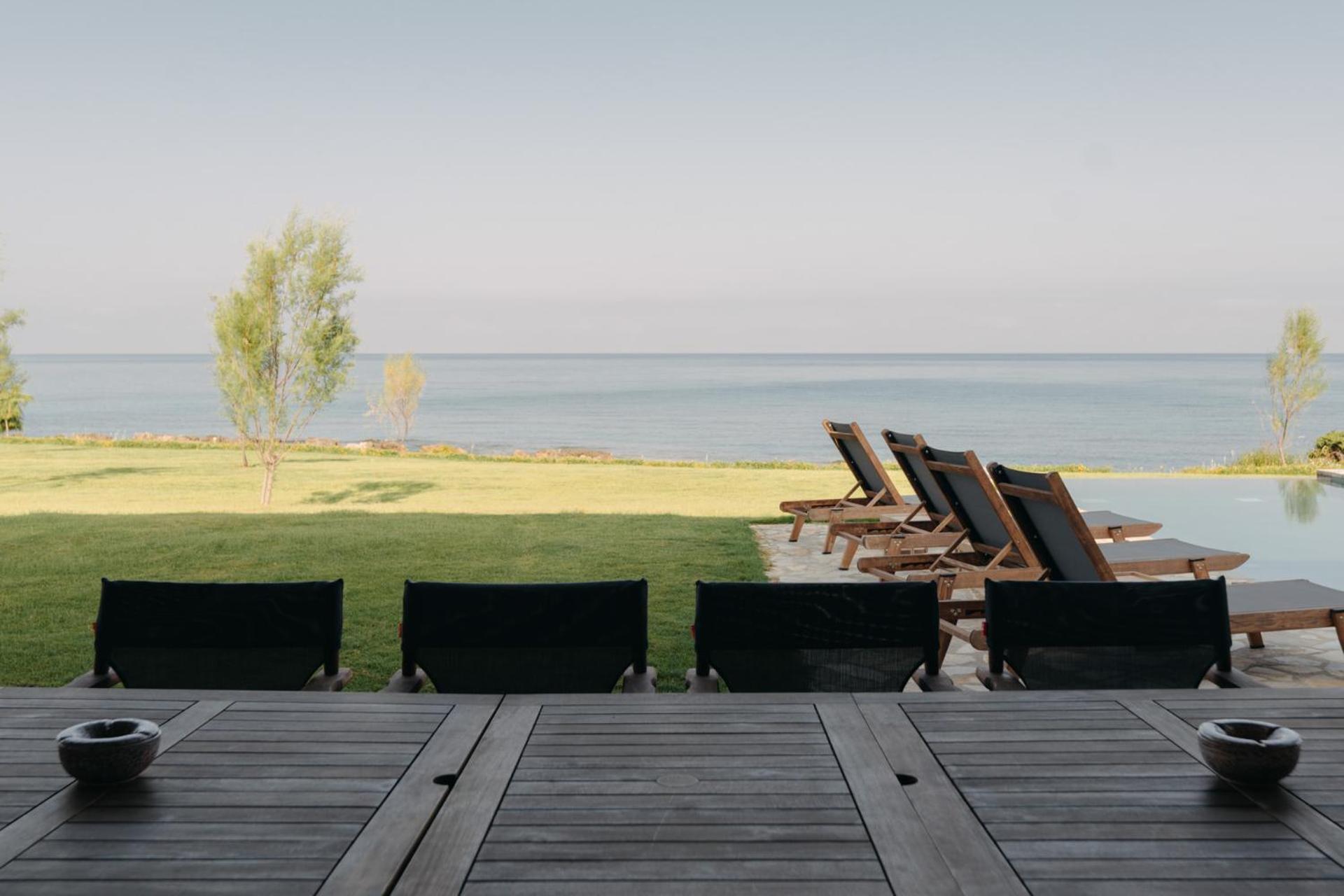 Real Life Homes Luxurious Seafront Villas Each With Their Own Private Pools Korakokhórion Extérieur photo