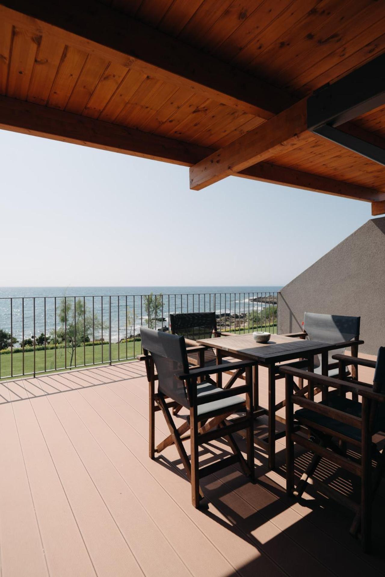 Real Life Homes Luxurious Seafront Villas Each With Their Own Private Pools Korakokhórion Extérieur photo